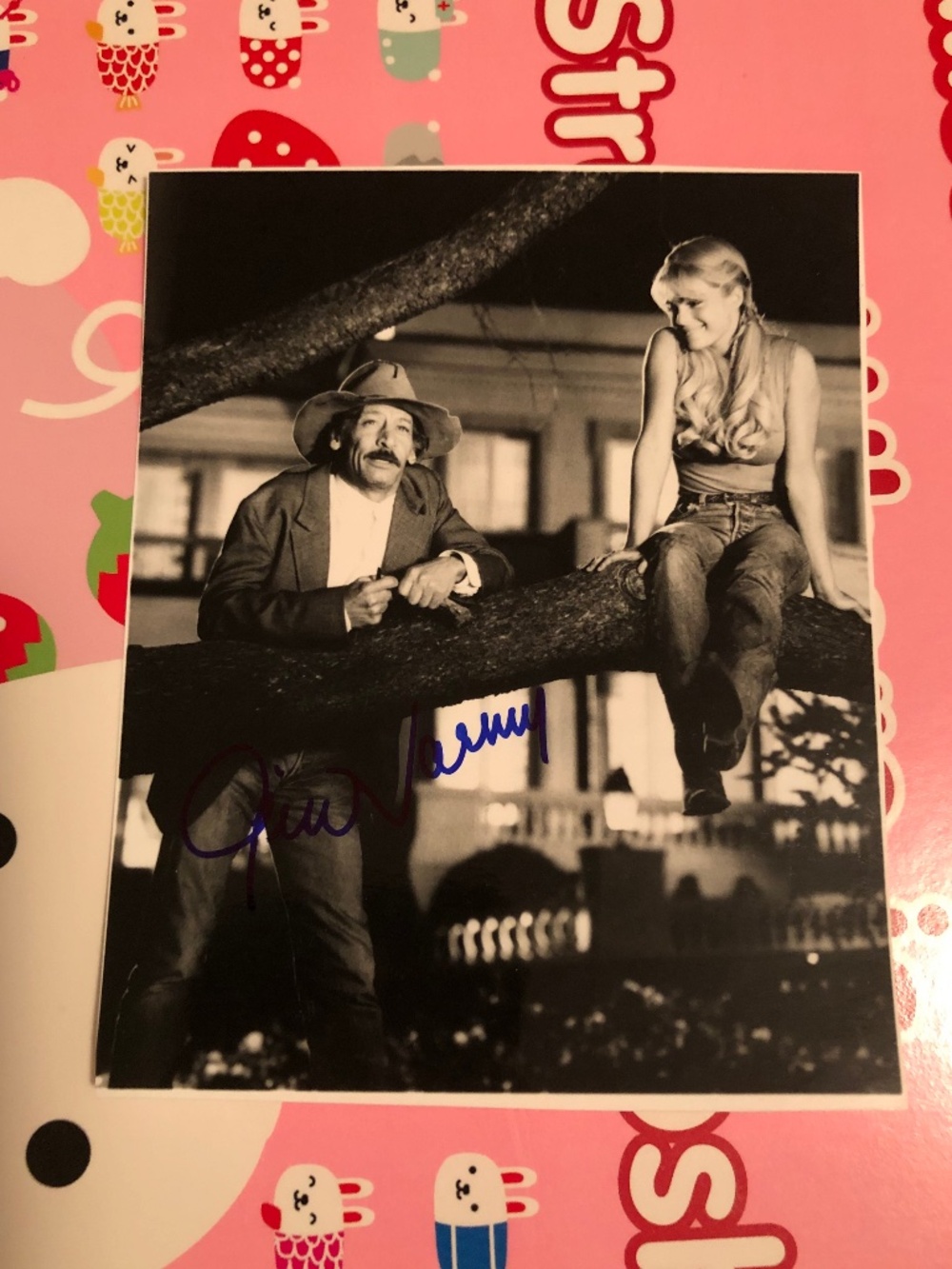Jim VARNEY autograph Hand signed authentic ERIKA eleniak